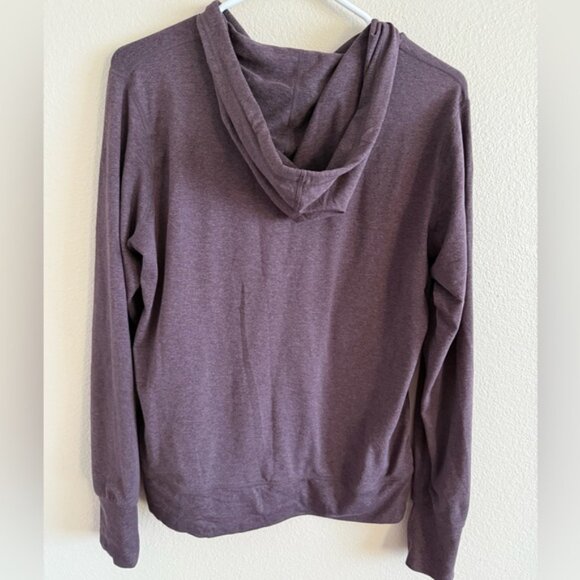 Vuori Women’s Zip Up Hooded Jacket Hoodie Sweatshirt w/ Pockets - Picture 3 of 3